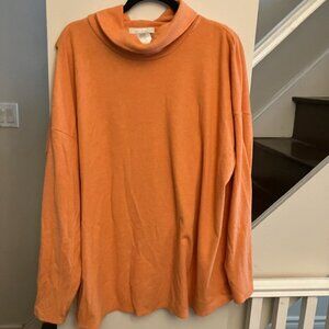 🍦Peach Turtleneck with Back Detail